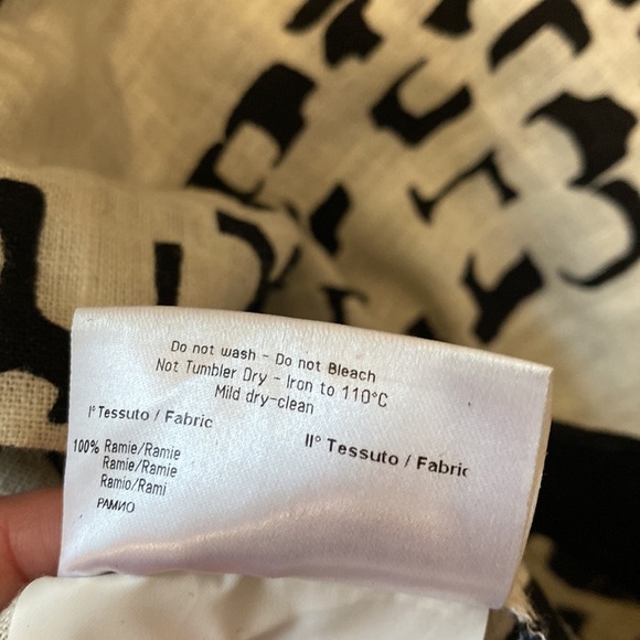 Vintage versus Versace dress - Picture 4 of 7